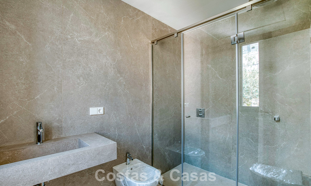 Nouvelle villa de luxe moderne avec vues panoramiques sur la mer à vendre dans les collines de Marbella - Benahavís 802094