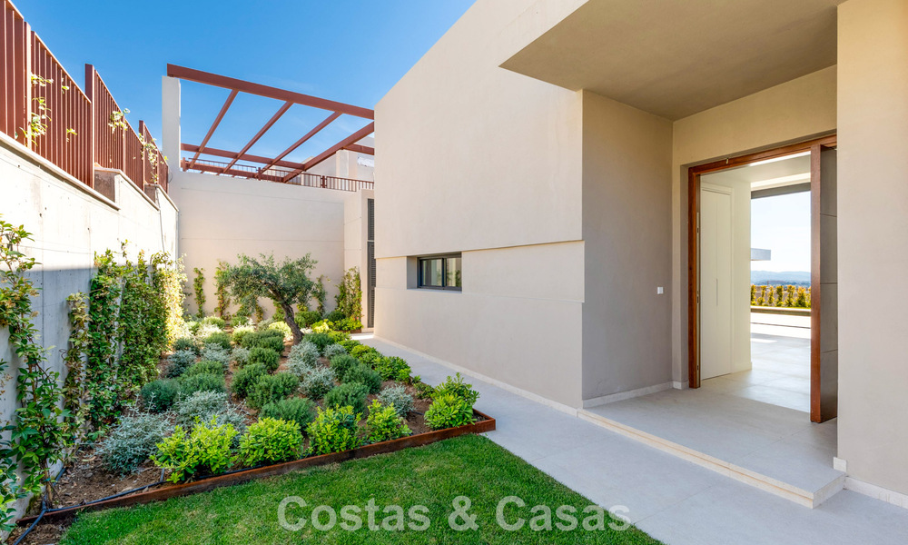 Nouvelle villa de luxe moderne avec vues panoramiques sur la mer à vendre dans les collines de Marbella - Benahavís 802111