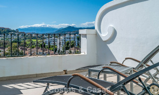 Charmante maison de ville à vendre dans un complexe de style andalou, proche des commodités à Nueva Andalucía, Marbella 802345 