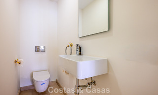 Charmante maison de ville à vendre dans un complexe de style andalou, proche des commodités à Nueva Andalucía, Marbella 802368 