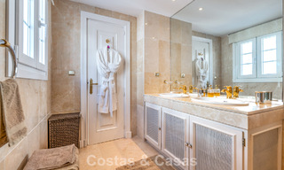 Charmante maison de ville à vendre dans un complexe de style andalou, proche des commodités à Nueva Andalucía, Marbella 802373 