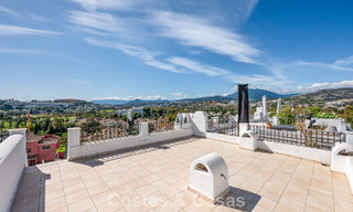Charmante maison de ville à vendre dans un complexe de style andalou, proche des commodités à Nueva Andalucía, Marbella 802376 
