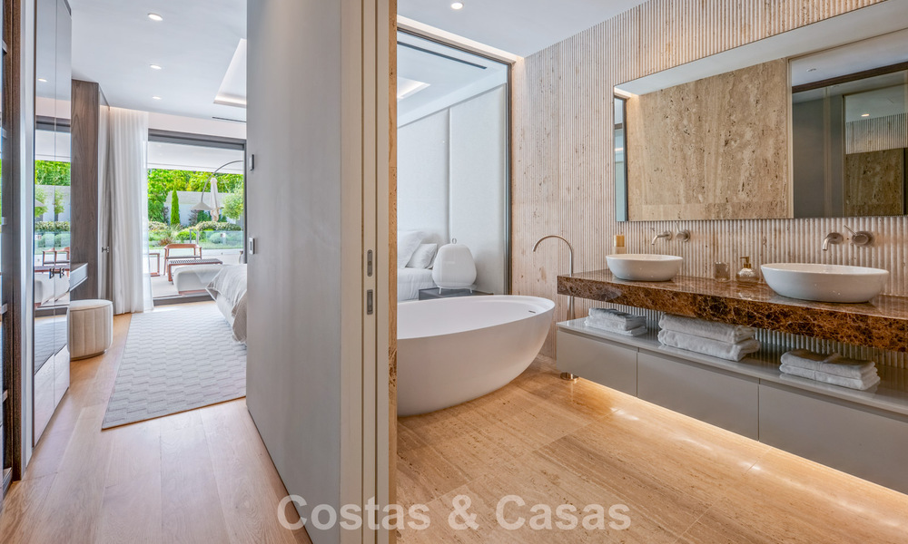 Appartement duplex exclusif avec intérieur Fendi à vendre sur la Milla de Oro de Marbella 802299