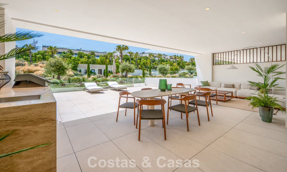 Appartement duplex exclusif avec intérieur Fendi à vendre sur la Milla de Oro de Marbella 802302