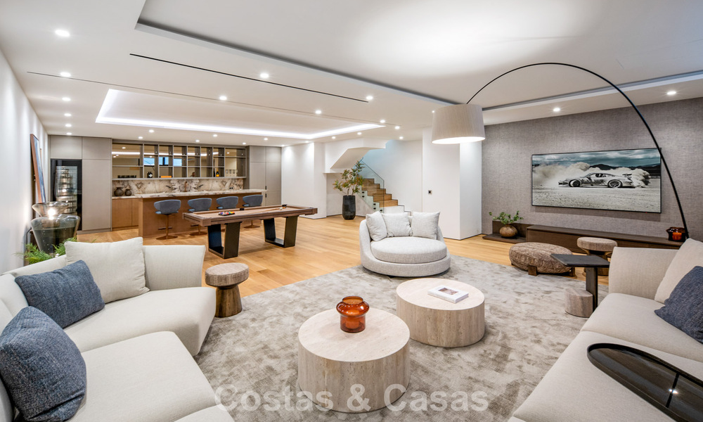 Appartement duplex exclusif avec intérieur Fendi à vendre sur la Milla de Oro de Marbella 802307