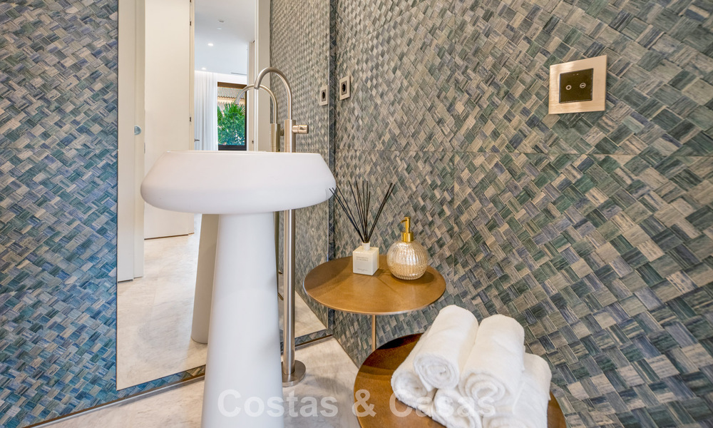 Appartement duplex exclusif avec intérieur Fendi à vendre sur la Milla de Oro de Marbella 802308