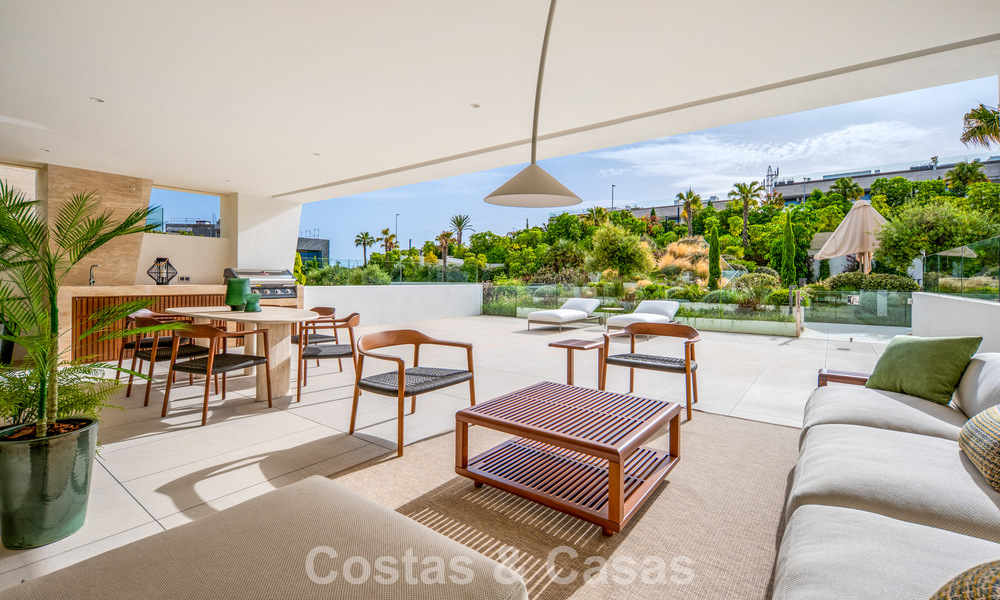 Appartement duplex exclusif avec intérieur Fendi à vendre sur la Milla de Oro de Marbella 802317