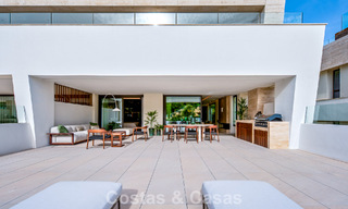 Appartement duplex exclusif avec intérieur Fendi à vendre sur la Milla de Oro de Marbella 802319 