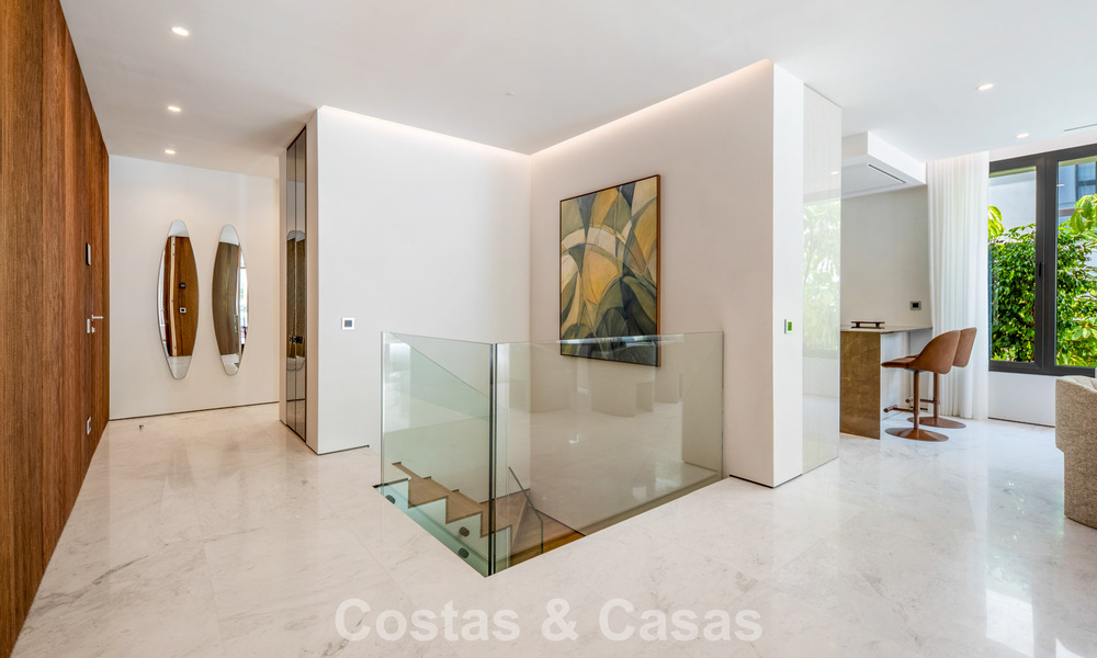 Appartement duplex exclusif avec intérieur Fendi à vendre sur la Milla de Oro de Marbella 802331