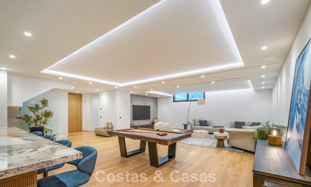 Appartement duplex exclusif avec intérieur Fendi à vendre sur la Milla de Oro de Marbella 802335