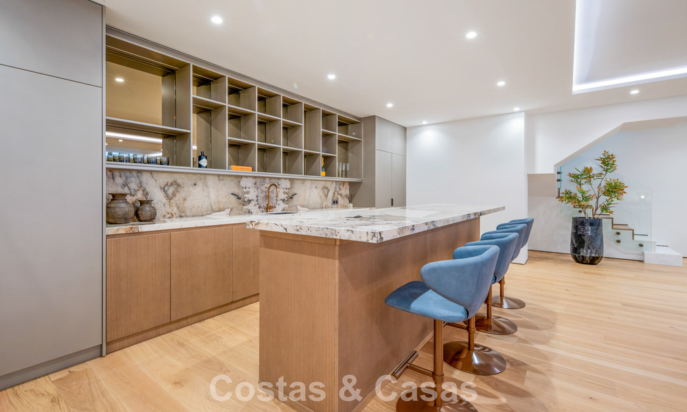 Appartement duplex exclusif avec intérieur Fendi à vendre sur la Milla de Oro de Marbella 802336