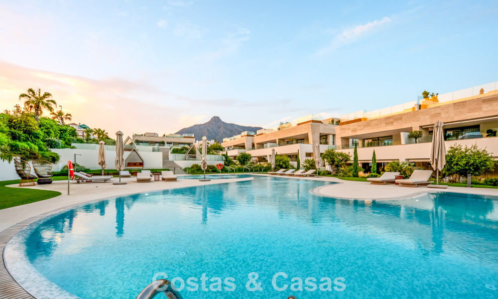 Appartement duplex exclusif avec intérieur Fendi à vendre sur la Milla de Oro de Marbella 802343