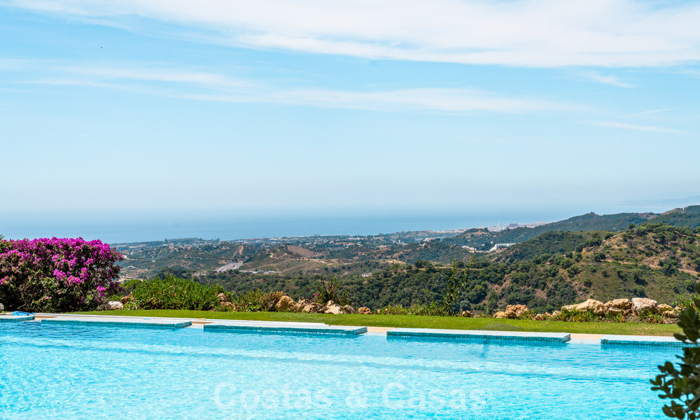 Majestueux domaine espagnol (Finca) à vendre dans un cadre verdoyant sur la New Golden Mile entre Marbella et Estepona 802209