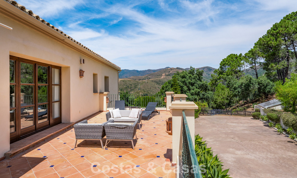 Majestueux domaine espagnol (Finca) à vendre dans un cadre verdoyant sur la New Golden Mile entre Marbella et Estepona 802214