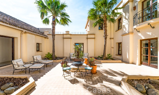 Majestueux domaine espagnol (Finca) à vendre dans un cadre verdoyant sur la New Golden Mile entre Marbella et Estepona 802215 