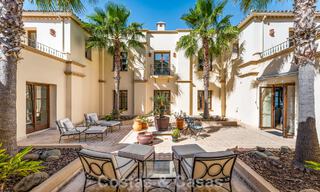 Majestueux domaine espagnol (Finca) à vendre dans un cadre verdoyant sur la New Golden Mile entre Marbella et Estepona 802216 