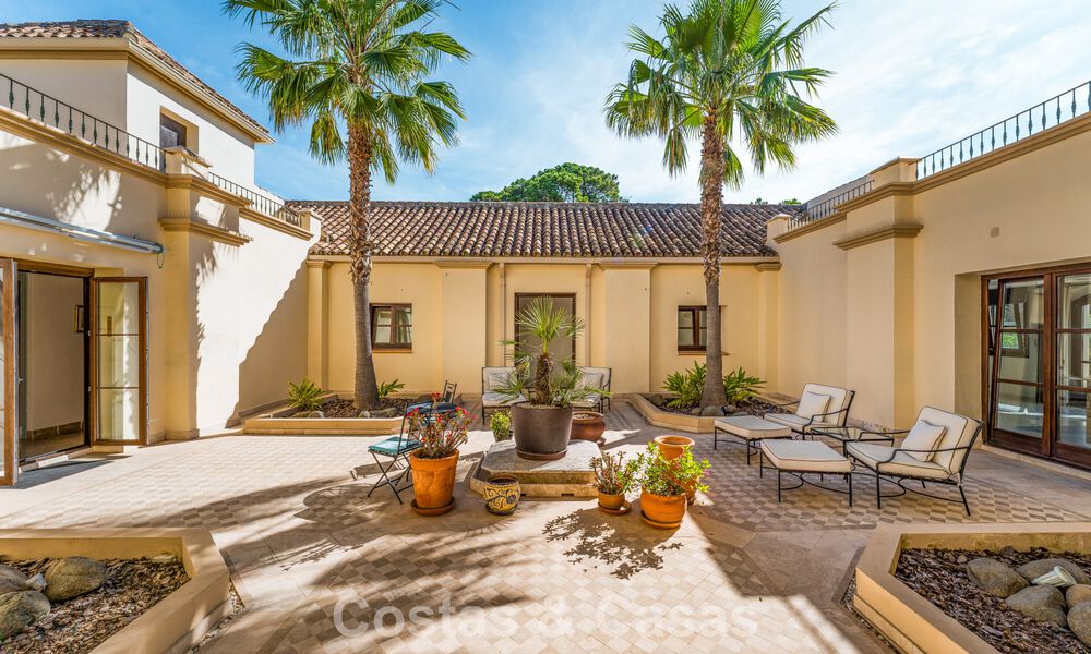 Majestueux domaine espagnol (Finca) à vendre dans un cadre verdoyant sur la New Golden Mile entre Marbella et Estepona 802217