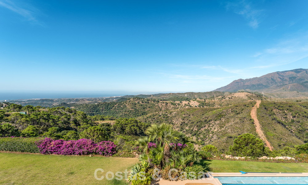 Majestueux domaine espagnol (Finca) à vendre dans un cadre verdoyant sur la New Golden Mile entre Marbella et Estepona 802228