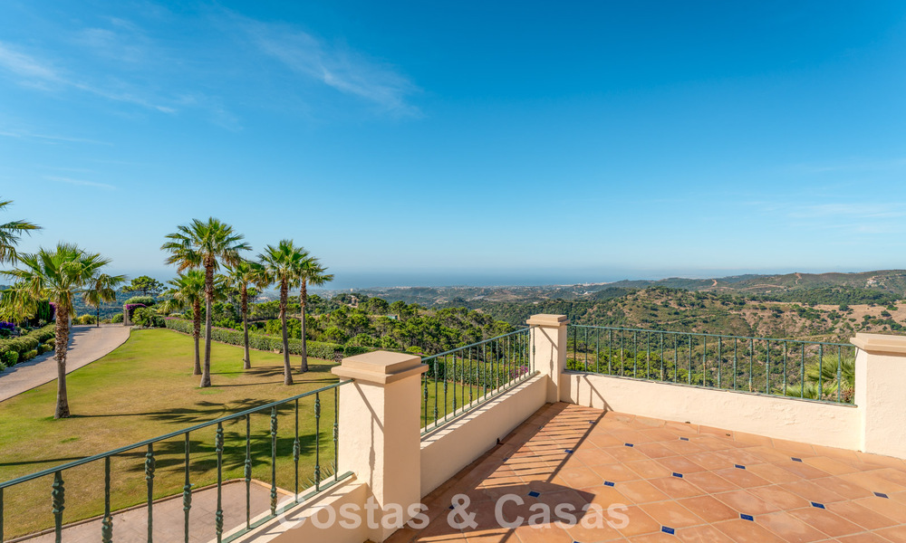 Majestueux domaine espagnol (Finca) à vendre dans un cadre verdoyant sur la New Golden Mile entre Marbella et Estepona 802229