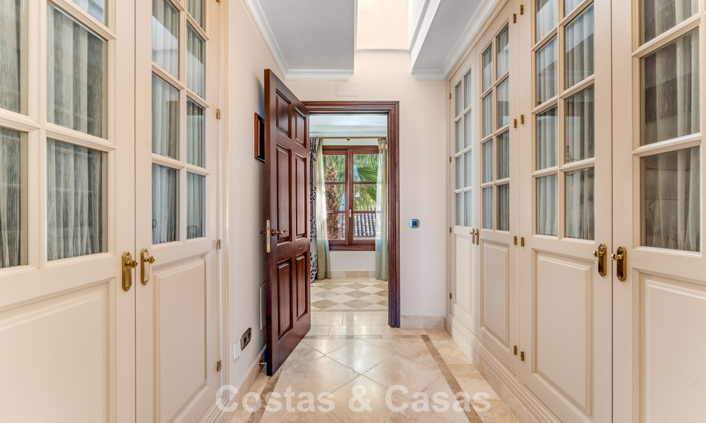 Majestueux domaine espagnol (Finca) à vendre dans un cadre verdoyant sur la New Golden Mile entre Marbella et Estepona 802234