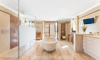 Majestueux domaine espagnol (Finca) à vendre dans un cadre verdoyant sur la New Golden Mile entre Marbella et Estepona 802239 