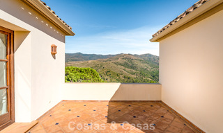 Majestueux domaine espagnol (Finca) à vendre dans un cadre verdoyant sur la New Golden Mile entre Marbella et Estepona 802242 