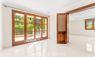 Majestueux domaine espagnol (Finca) à vendre dans un cadre verdoyant sur la New Golden Mile entre Marbella et Estepona 802248 