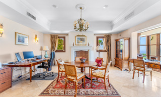 Majestueux domaine espagnol (Finca) à vendre dans un cadre verdoyant sur la New Golden Mile entre Marbella et Estepona 802267 