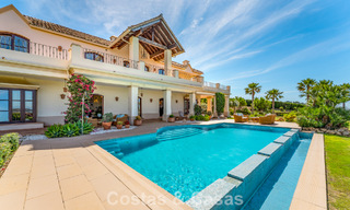 Majestueux domaine espagnol (Finca) à vendre dans un cadre verdoyant sur la New Golden Mile entre Marbella et Estepona 802270 
