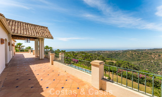 Majestueux domaine espagnol (Finca) à vendre dans un cadre verdoyant sur la New Golden Mile entre Marbella et Estepona 802275 