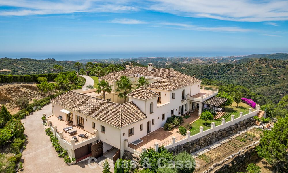 Majestueux domaine espagnol (Finca) à vendre dans un cadre verdoyant sur la New Golden Mile entre Marbella et Estepona 802278