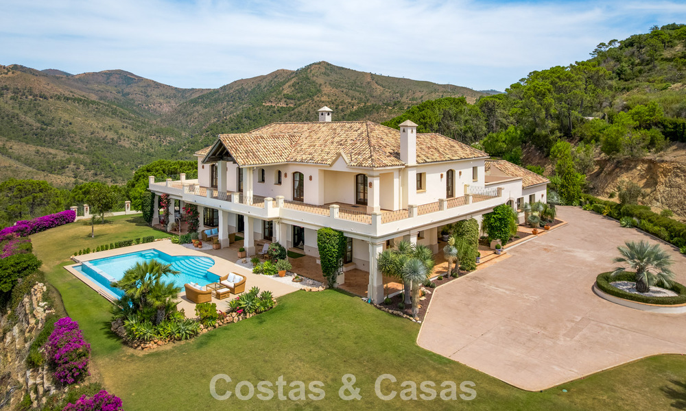 Majestueux domaine espagnol (Finca) à vendre dans un cadre verdoyant sur la New Golden Mile entre Marbella et Estepona 802282