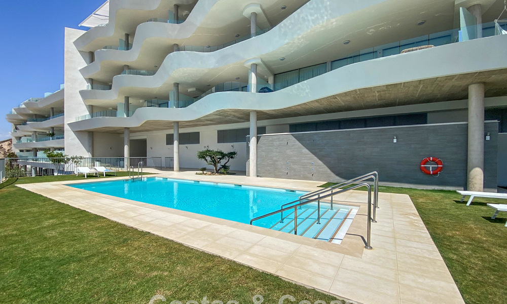 Penthouse duplex moderne et lumineux avec vue frontale sur la mer à vendre à Benalmádena, Costa del Sol 802173