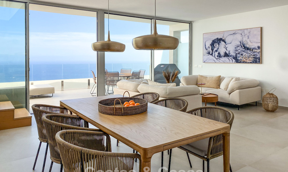Penthouse duplex moderne et lumineux avec vue frontale sur la mer à vendre à Benalmádena, Costa del Sol 802174