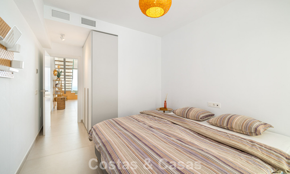 Penthouse duplex moderne et lumineux avec vue frontale sur la mer à vendre à Benalmádena, Costa del Sol 802194