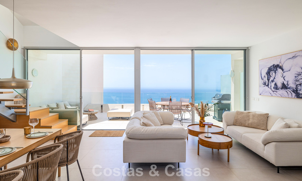 Penthouse duplex moderne et lumineux avec vue frontale sur la mer à vendre à Benalmádena, Costa del Sol 802198