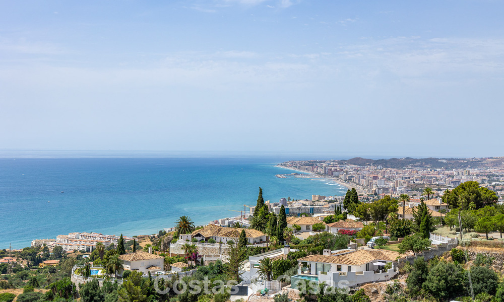 Penthouse duplex moderne et lumineux avec vue frontale sur la mer à vendre à Benalmádena, Costa del Sol 802208