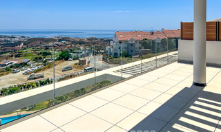 Appartement d'angle moderne dans un complexe hôtelier de luxe offrant une vue panoramique sur la mer à La Cala de Mijas, Costa del Sol 802129 