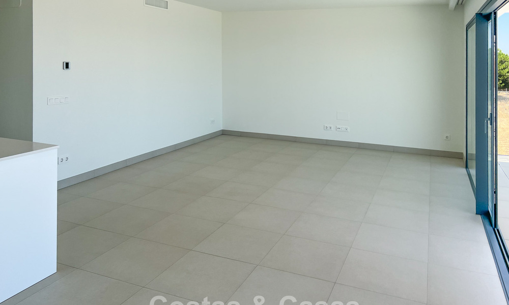 Appartement d'angle moderne dans un complexe hôtelier de luxe offrant une vue panoramique sur la mer à La Cala de Mijas, Costa del Sol 802134