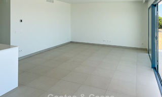 Appartement d'angle moderne dans un complexe hôtelier de luxe offrant une vue panoramique sur la mer à La Cala de Mijas, Costa del Sol 802134 