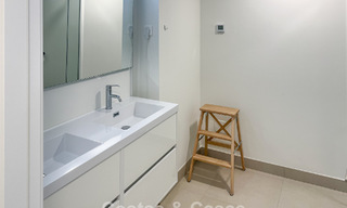 Appartement d'angle moderne dans un complexe hôtelier de luxe offrant une vue panoramique sur la mer à La Cala de Mijas, Costa del Sol 802140 