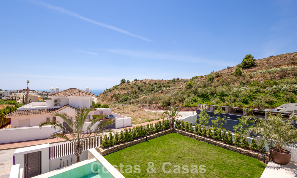 Villa de luxe contemporaine neuve avec vue sur la mer à vendre à Mijas, Costa del Sol 802163