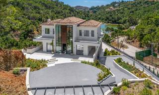 Villa de luxe contemporaine prête à emménager à vendre dans une résidence sécurisée à Marbella - Benahavís 802425 