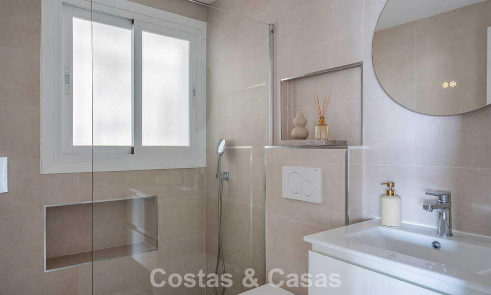 Appartement moderne rénové avec vue sur la mer à vendre dans les collines de Marbella - Benahavís 802432