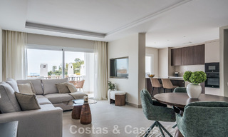 Appartement moderne rénové avec vue sur la mer à vendre dans les collines de Marbella - Benahavís 802440 