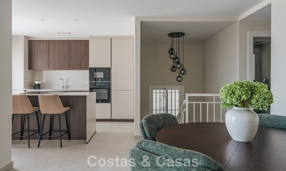 Appartement moderne rénové avec vue sur la mer à vendre dans les collines de Marbella - Benahavís 802444