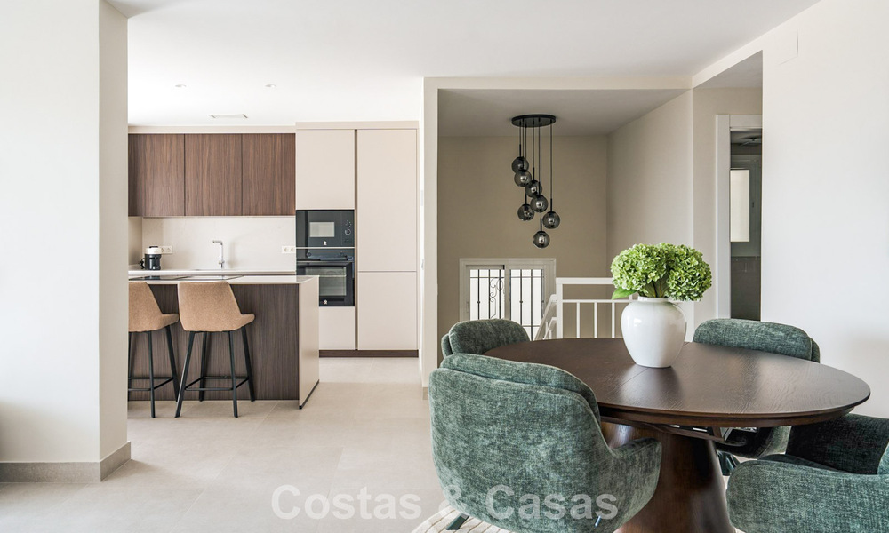 Appartement moderne rénové avec vue sur la mer à vendre dans les collines de Marbella - Benahavís 802445