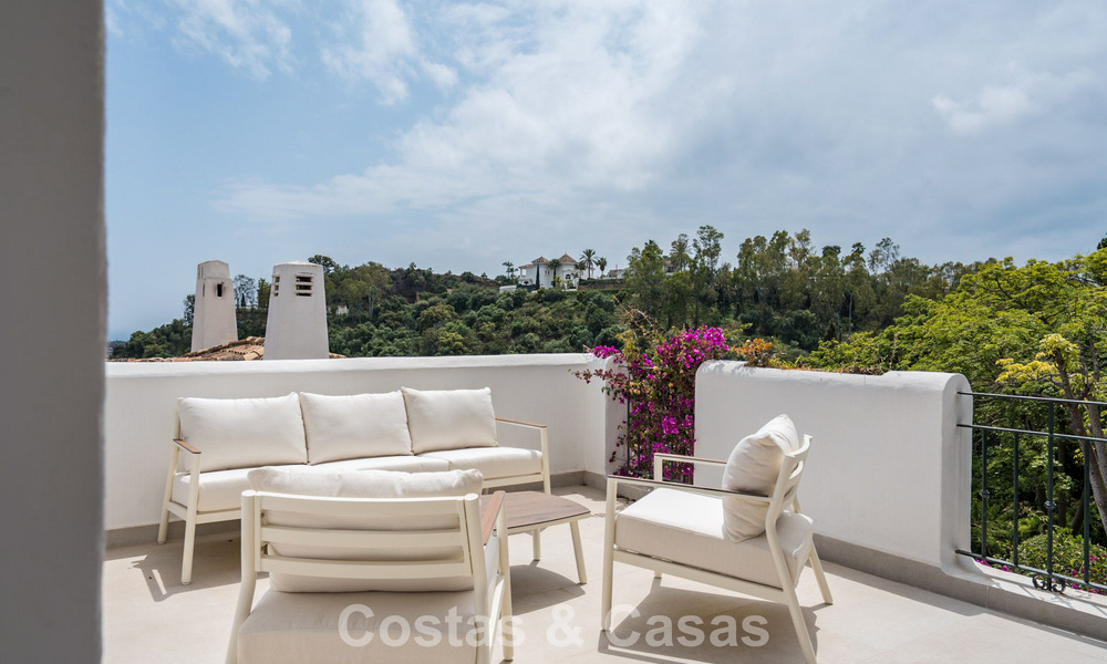Appartement moderne rénové avec vue sur la mer à vendre dans les collines de Marbella - Benahavís 802451
