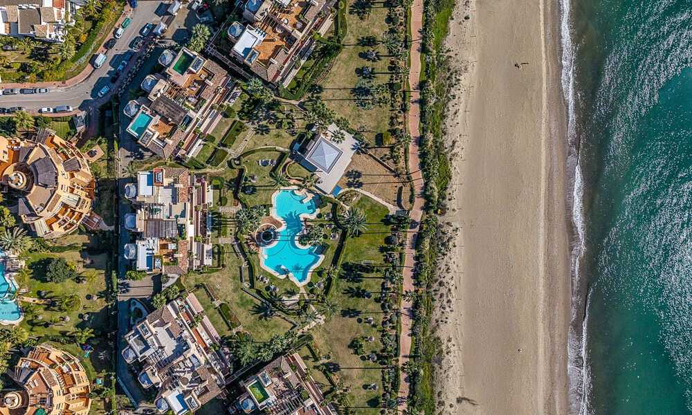 Appartement de plage modernisé avec vue panoramique sur la mer à vendre sur la New Golden Mile, Marbella - Estepona 802511