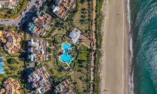 Appartement de plage modernisé avec vue panoramique sur la mer à vendre sur la New Golden Mile, Marbella - Estepona 802511 